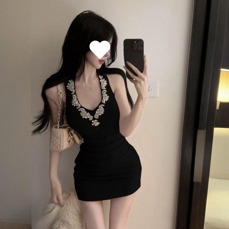 Street Style Diamond Embellished Sleeveless Dress With Turtleneck For Elegant Women
