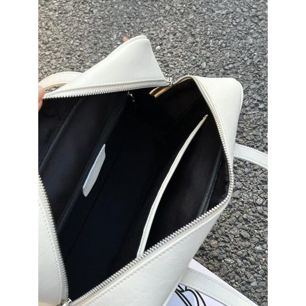 Retro Genuine Leather Makeup Bag Large Capacity Commuting Handheld Armpit Bag Single Shoulder Crossbody Bag Women's Leather Handbag