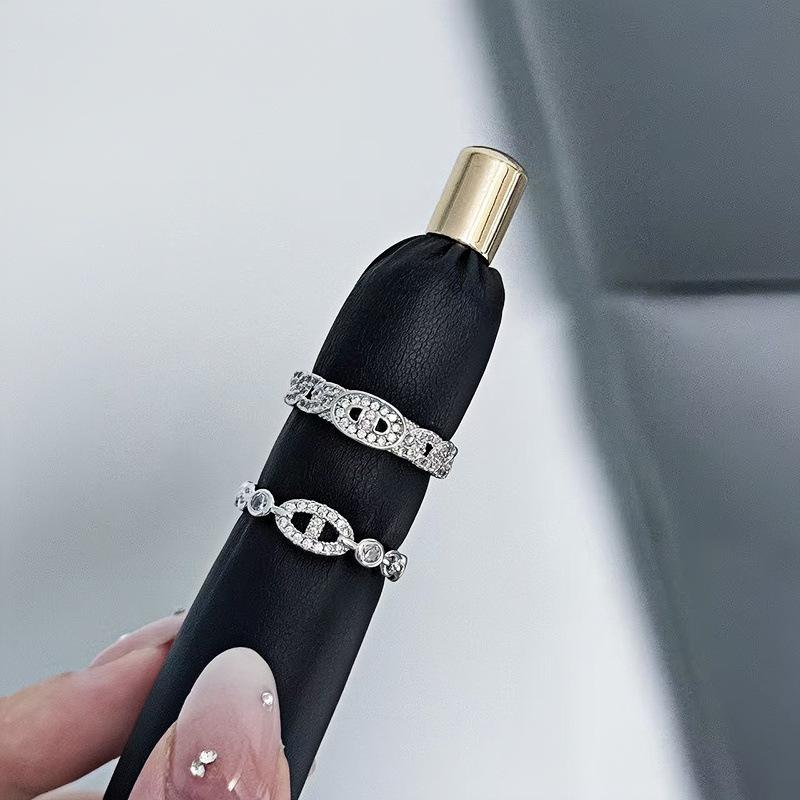 Fashion Light Luxury Pig Nose Full Of Diamonds Zircon Super Flash Opening Ring Female Niche High-End Feeling Stacked Index Finger Ring