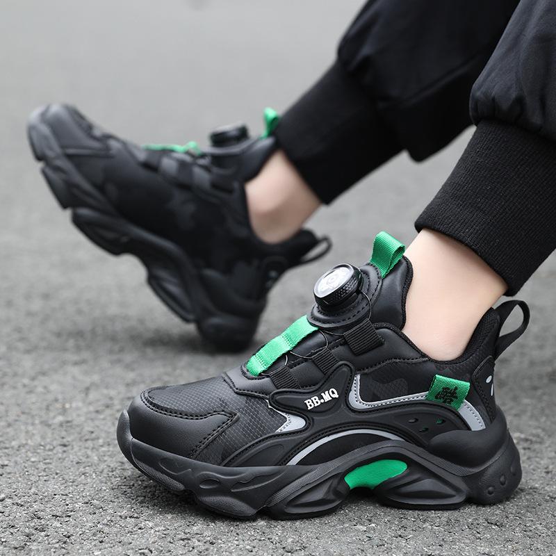 New children's shoes, boys' rotating-button sneakers, medium and large sizes, autumn/winter and spring/autumn styles, soft-soled "dad shoes."