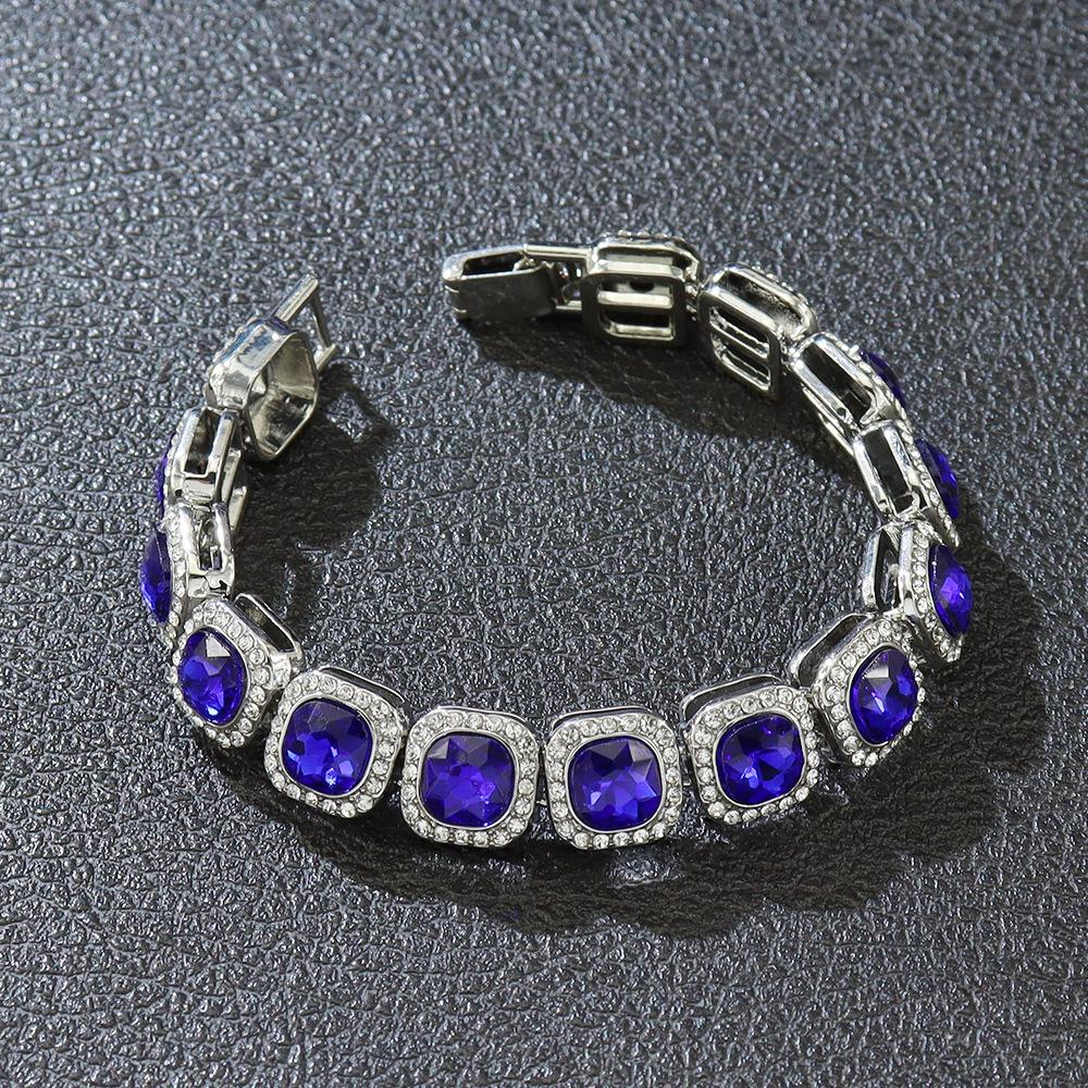 Hip-Hop Street Dance Hoodie with Luxe Sapphire Cuban Chain Choker