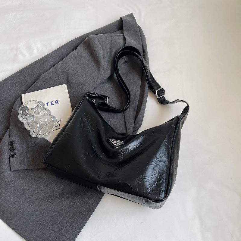 Женская сумка-тоут тренд 2024 новая большая вместительная высококлассная на плечо сумка-мессенджер для студентки сумка для занятий