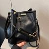 Autumn Versatile Retro Commuter Bag for Women's Autumn New Maillard Crossbody Bucket Bag