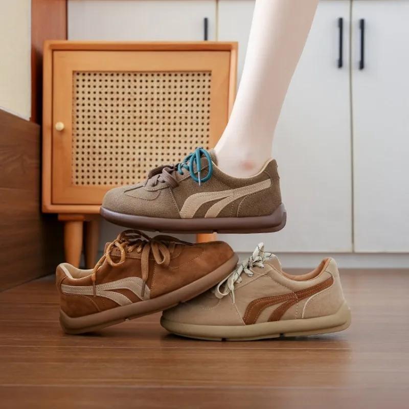 Модные кроссовки Plus Size 40 от дизайнера 2024 года для женщин, замшевые модные туфли с широким носком на шнуровке, повседневные, для ходьбы, удобные, для тенниса