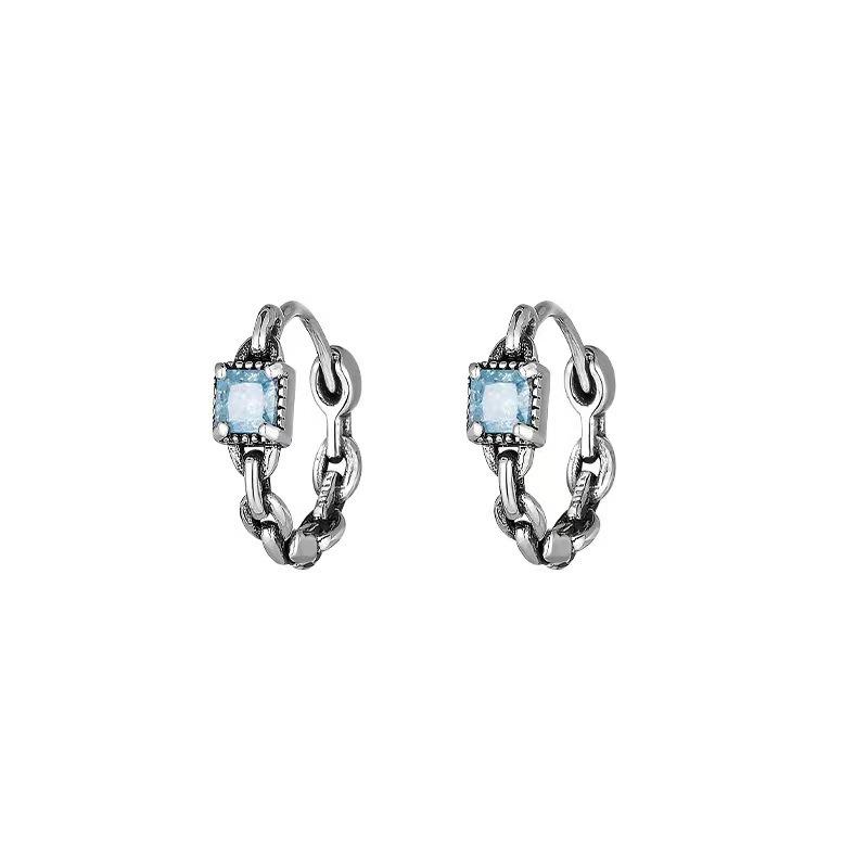 Stylish and simple blue diamond sugar cube temperament ear buckle, niche design high-end personalized earrings earrings