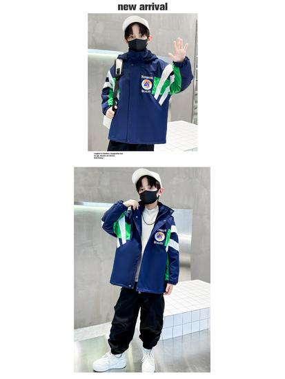 Детская куртка-ветровка три-в-одном с капюшоном и флисовой подкладкой на осень и зиму