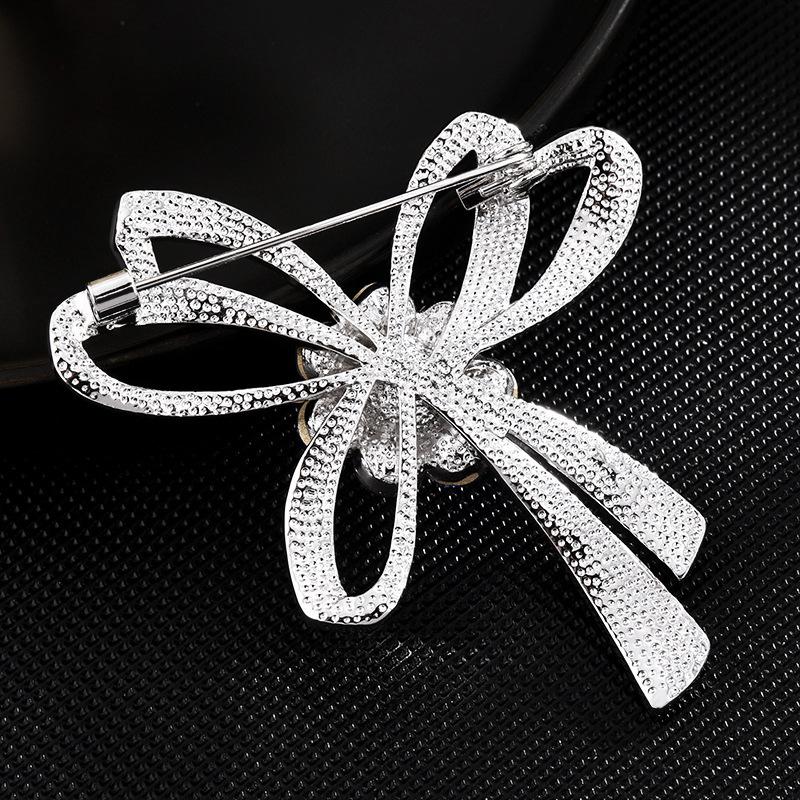 Senior Brooches Flower Leaf Brooch Pins for Women Suit Pendant Fashion Brooches Jewelry