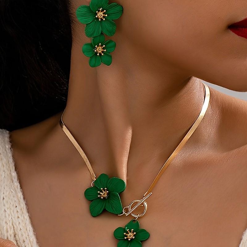 Elegant Flower Pendant Necklace and Earrings Jewelry Sets for Women Necklace Earring Suitable for Holiday Wedding