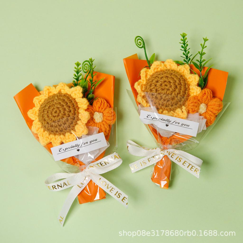 1Pcs Sunflower Yarn Bouquet Handmade Knitted Graduation Bouquet Gift