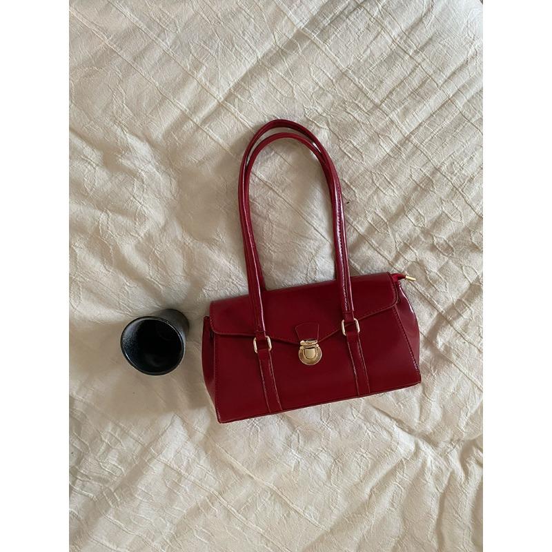 Новая осенне-зимняя корейская сумка Ins Niche Underarm Bag Texture Casual Retro Light Luxury Handbag Bag для женщин