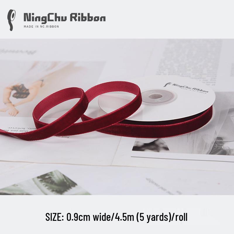 Бордовая бархатная флокированная лента для изготовления бантов своими руками и упаковки подарков