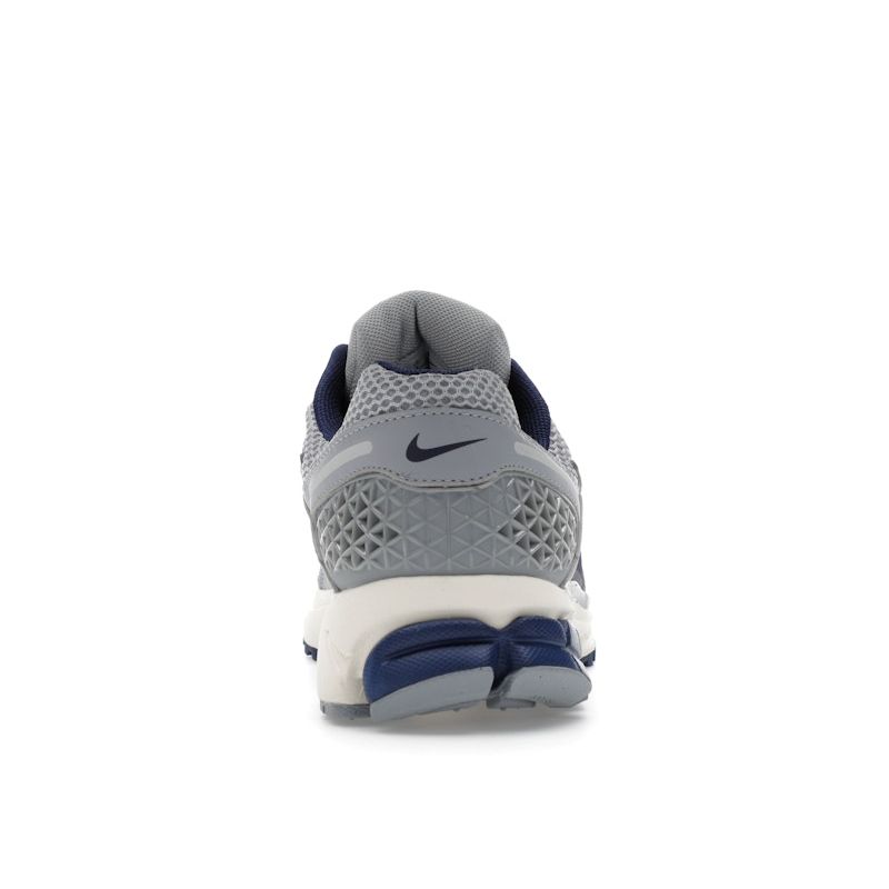 Nike Air Zoom Vomero 5 'Yankees' Vast Grey/Wolf Grey/Pale Ivory/Blue Void Мужские FB9149-003