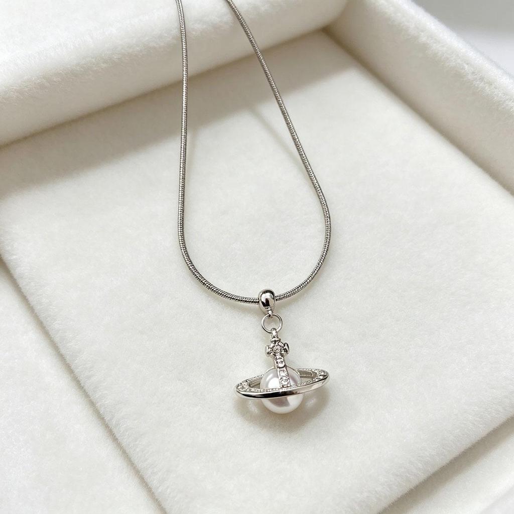Planet Pull Pendant Necklace for Women, Trendy New Style, Adjustable Long Chain for Sweater, Autumn/Winter Daily Wear