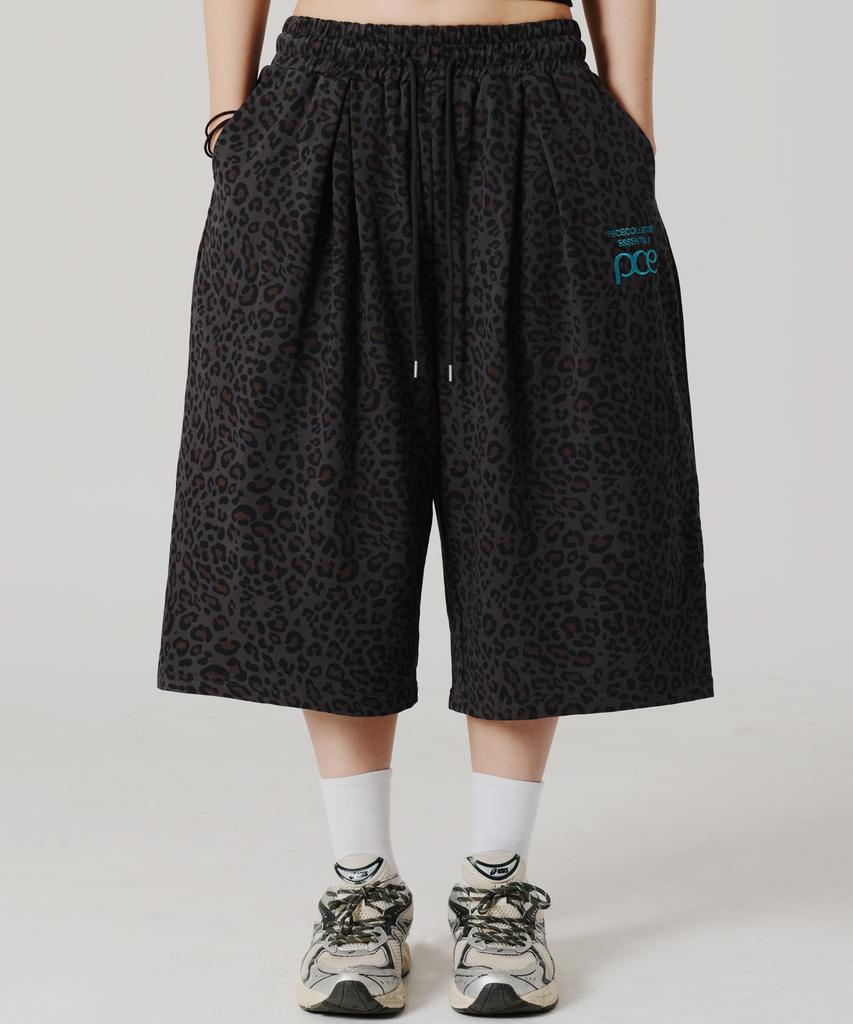 PEACE MAKER Pce Side Double Pleated Wide Bermuda Sweat Shorts (Leopard Print)