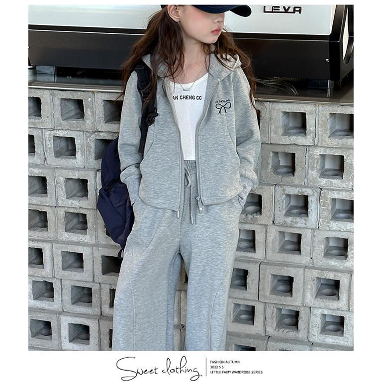 Модный повседневный комплект-двойка для девочек на весну и осень 2025 года: Модная детская одежда для девочек-подростков