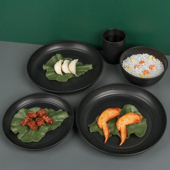 32-Piece Plastic Tableware Set Food-grade Reusable Dinner Plates Bowls Cups Service for 8 Dishwasher Safe Non-breakable Dishware for Picnics