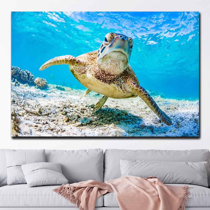 Green Sea Turtle Swims Underwater Canvas Painting Wall Pictures Sea Life Animal Posters and Prints for Living Room Decor Cuadros