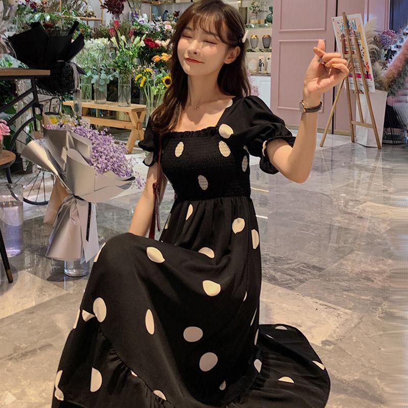 Женское летнее платье в горошекПлатье, прикрывающее живот и стройнящее, для отдыха, в милом консервативном стиле, с вырезом на спине, сказочная юбка, уменьшающее возраст, для поездок на работу