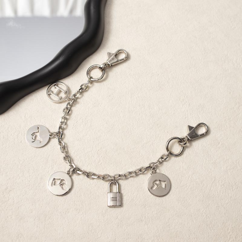 H House Gold Bag Charm Pendant: Women's Decorative Chain Keychain Accessory