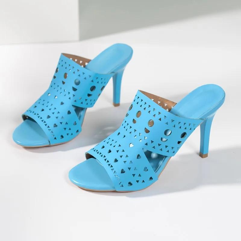 2024 Высококачественные летние новые стильные повседневные тапочки на среднем каблуке женские римские сандалии с открытым носком куртка для отдыха на пляже обувь