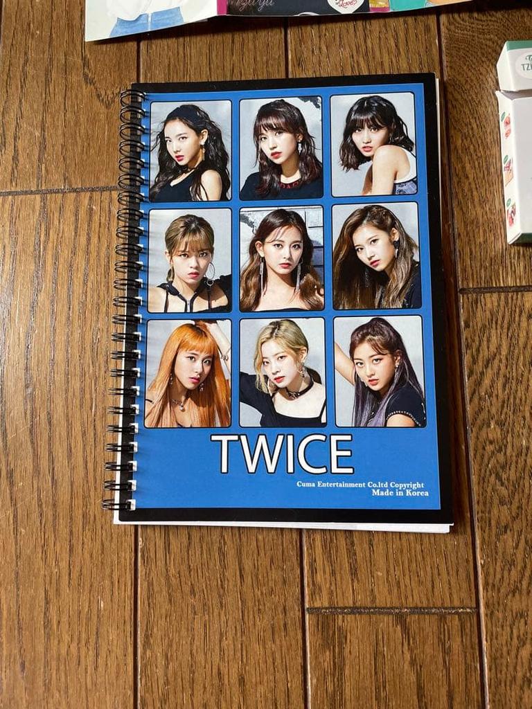[Б/У] дважды TWICE блокнот