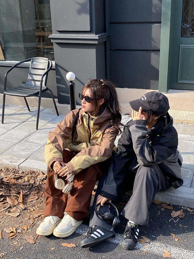 Унисекс Трендовая Ветровка с Капюшоном Контрастного Цвета - Повседневная Куртка Свободного Кроя на Осень