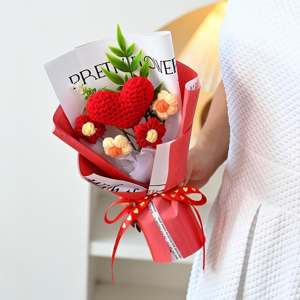 Knited Heart Artificial Flower Crochet Bouquet Valentine's Day Wedding Guest Gift Eternal Flowers Home Decoration