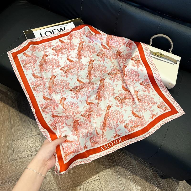 Spring and summer new Korean fashion sweet polka dot simulation silk small square scarf women's thin sunscreen silk scarf decorative small scarf