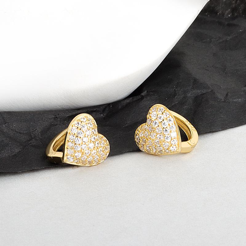 Fashion Versatile Cubic Zirconia Brass Earring Elegant Heart Shape Korean Decoration Women Hugging Earring Jewelry Heart Earring
