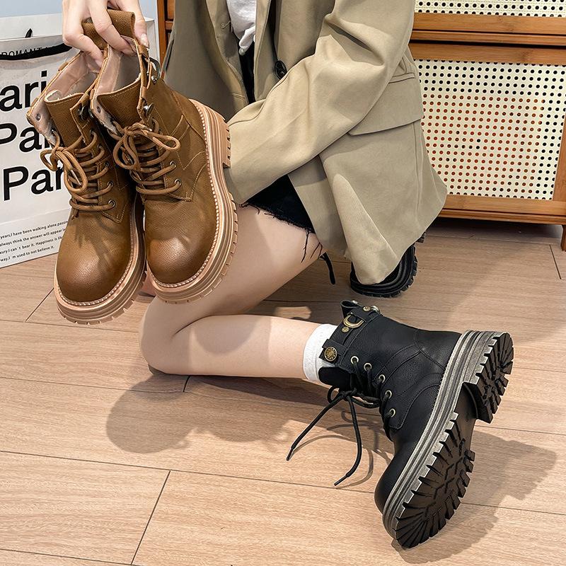 Vintage Martin Boots Women's 2024 British Style Lace-up Thick Heel Big Yellow Boots New Thick-soled Western Tooling Short Boots Tide