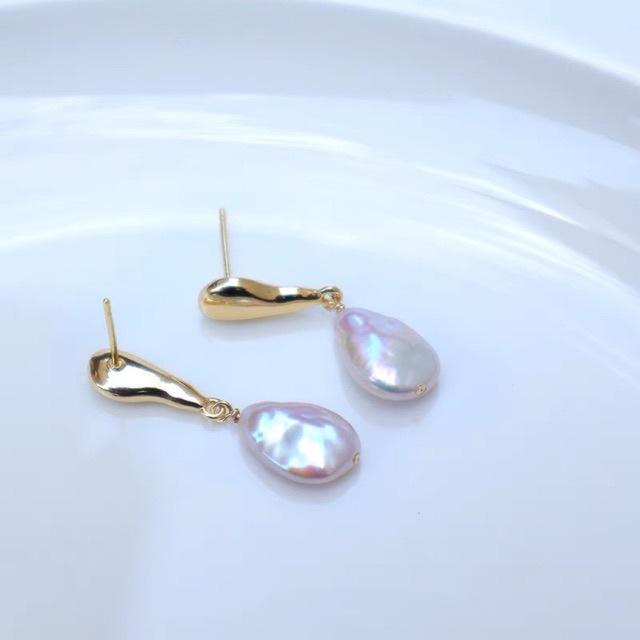 Барокко, натуральные дынные зерна, пуговицы в форме капель воды, жемчужный цветной свет, серьги-гвоздики в барочном стиле с серебряной иглой, простые и нишевые