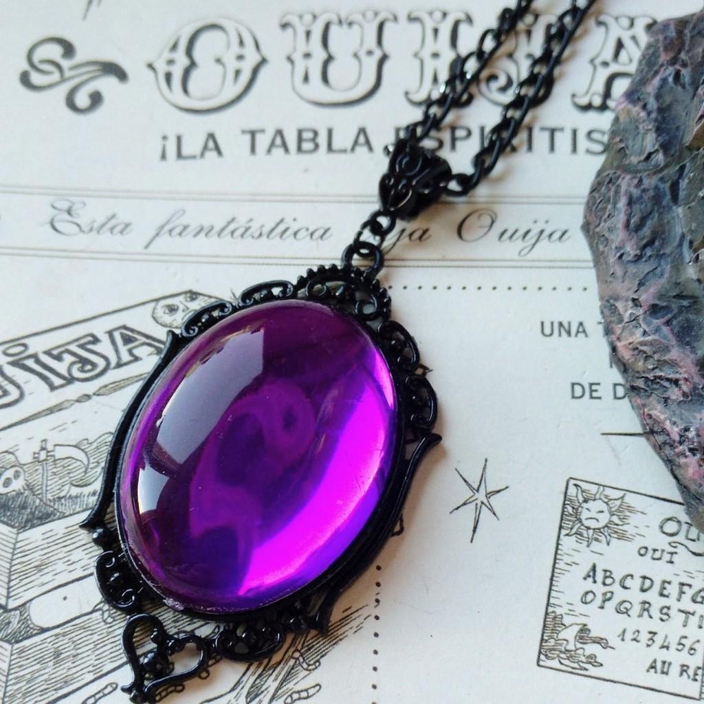 Geometric Gothic Quartz Pendant Necklace With Alloy Material For Ladies Office Wear