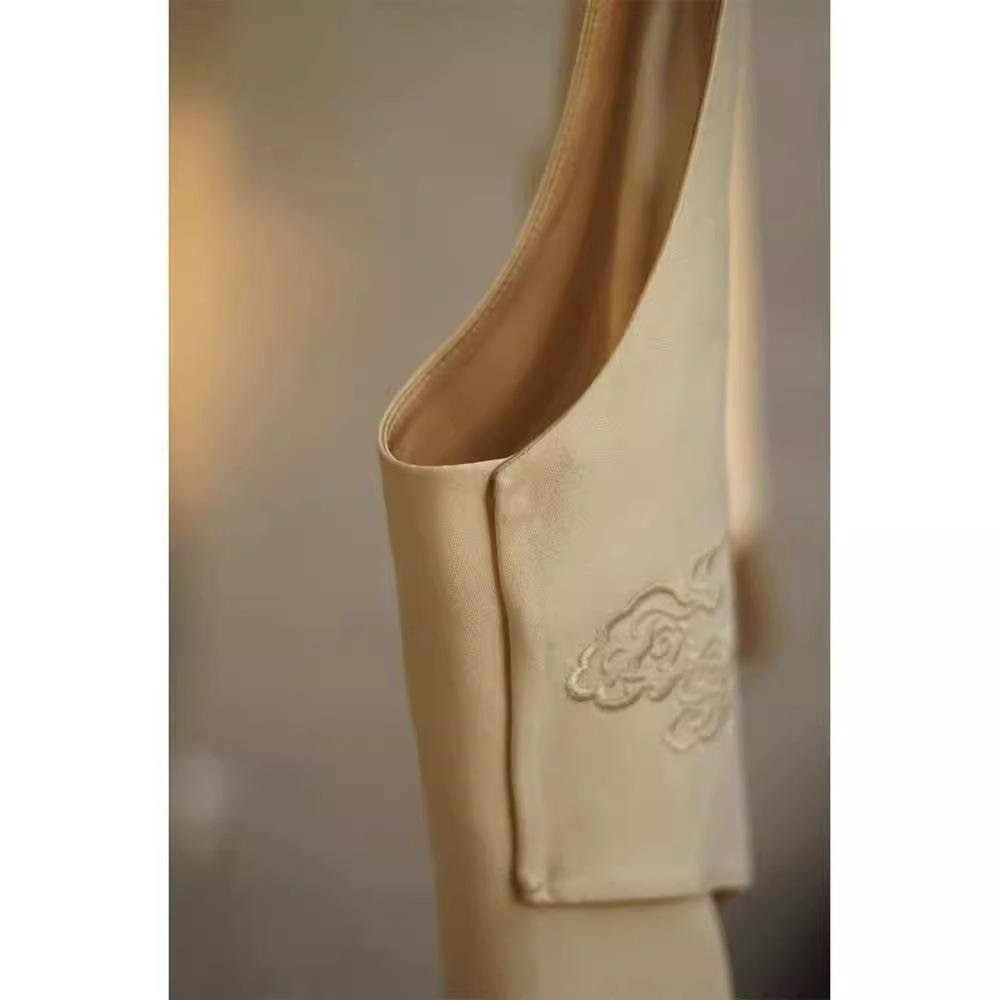 Chic Petite New Chinese Style White Vest for Women - Spring/Fall Collection