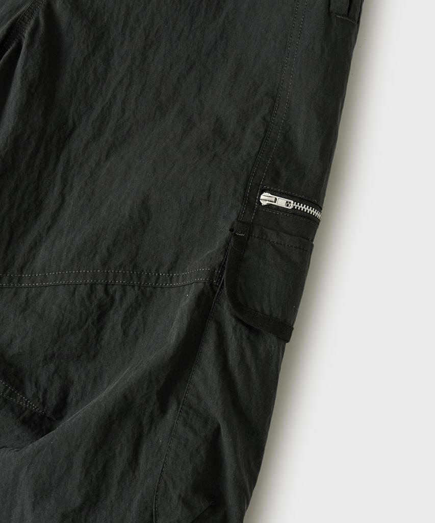 HOOVES Wide Straight Cargo Pants [Black]
