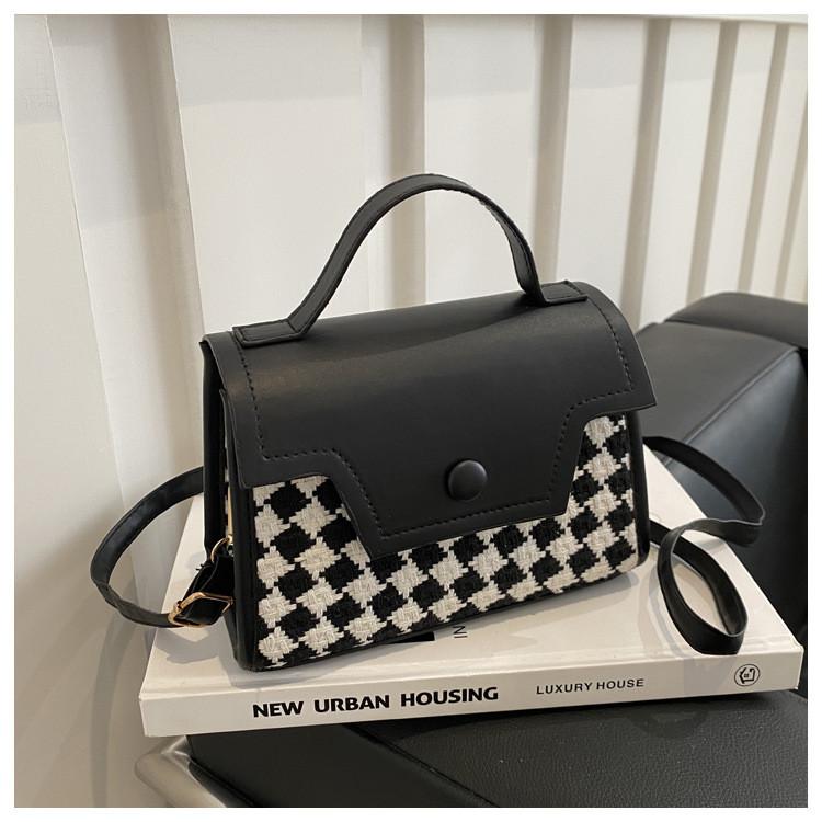 Fashion Plaid Colorblock Retro Crossbody Bag With Unique Material For Casual Daily Use