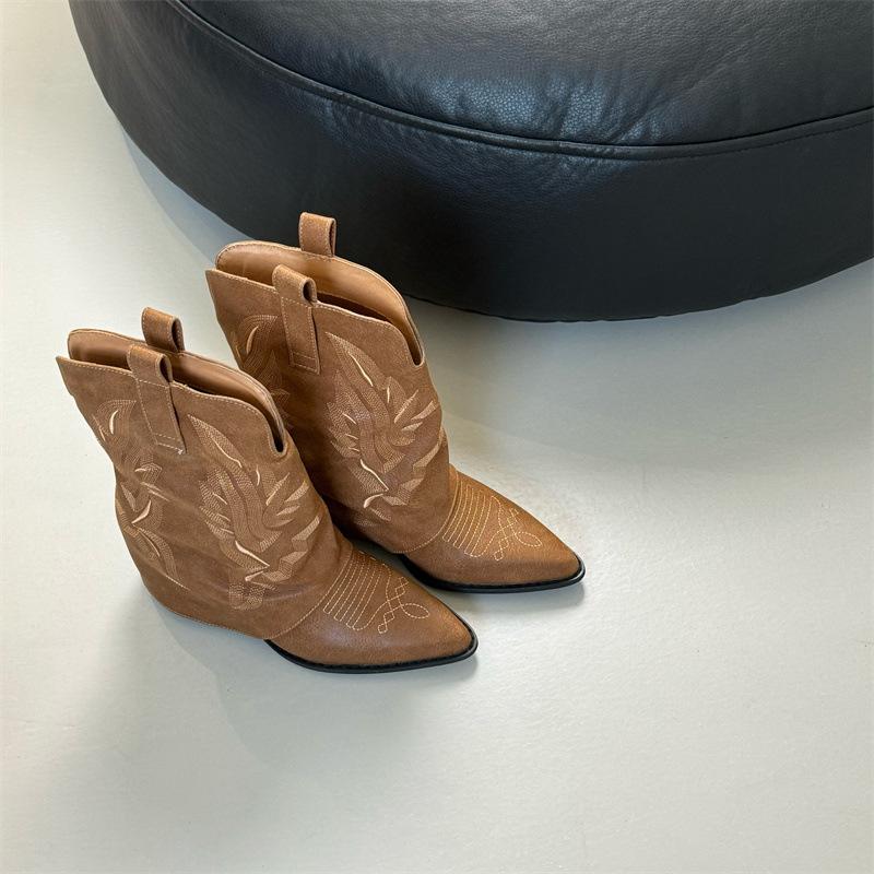 Embroidered Retro Martin Boots Women's Autumn and Winter New Thick High-heeled Western Cowboy Knight Boots Medium Boots