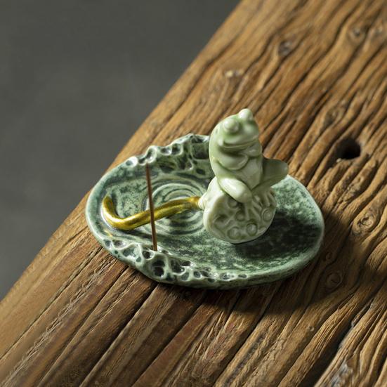 Meditation Frog Incense Stick Holder Ceramics Lotus Leaf Sitting Frog