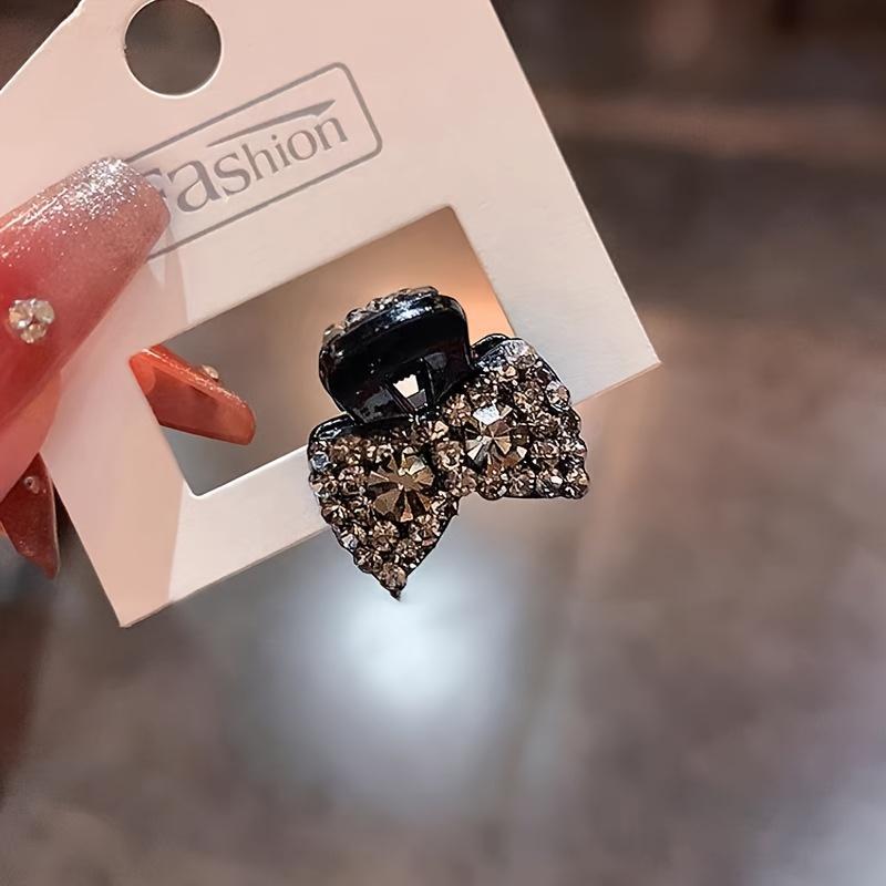 1 набор элегантных зажимов для волос «Бабочка», маленькие зажимы для волос в форме банта из черного велюра с акцентами из стразов, однотонные аксессуары для волос для женщин