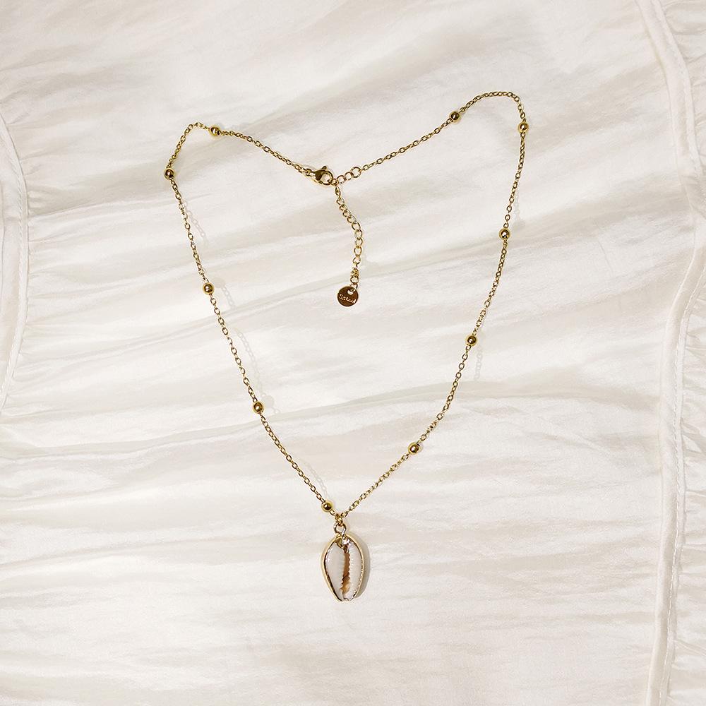 Waterproof Ocean Style Conch Shell Pearl Pendant Necklace for Women