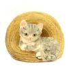 [A0363] - Brown Gray 'Cats' Resin Figurine (hat) - 6. 5x8x5cm