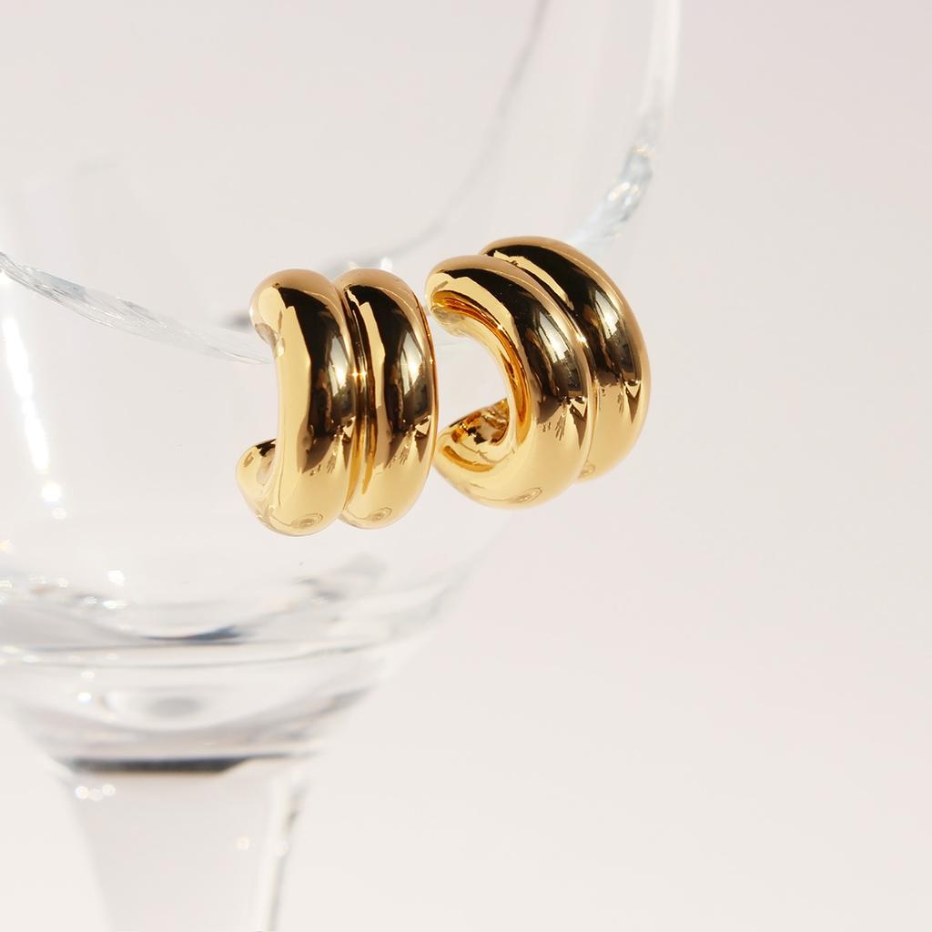 Cold Wind Double-Layer C-Shaped Semicircular Earrings Minimalist Mirror Metal Wind Earrings 925 Silver Needle 846