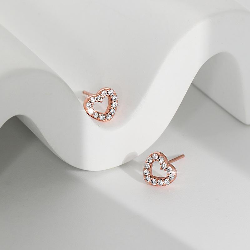 Korean Style 18K Diamond Heart Earrings with 3A Zircon - Versatile, Fashionable, and Simple Design