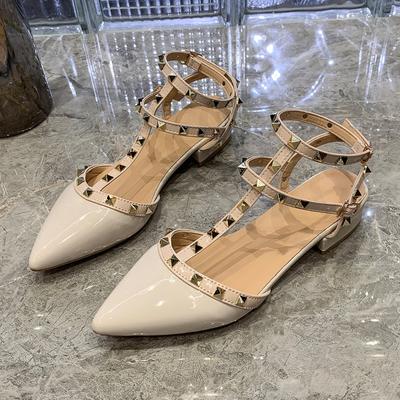 Мода Мода Туфли на низком каблуке Весна Новые Острый носок Неглубокий вырез Заклепки А-силуэт Противоскользящие Износостойкие Сандалии