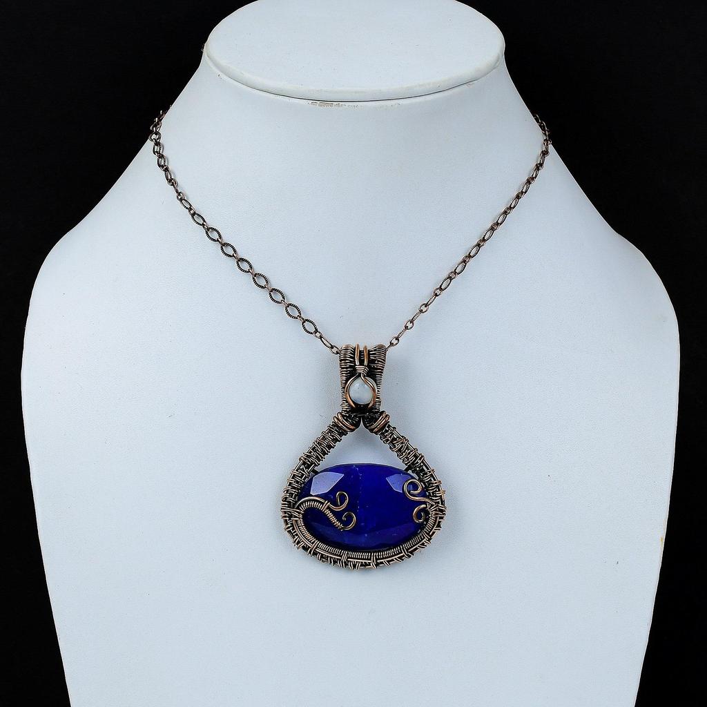 Созданный в лаборатории синий сапфировый драгоценный камень Чистая медная проволока, обернутая ювелирными изделиями ручной работы