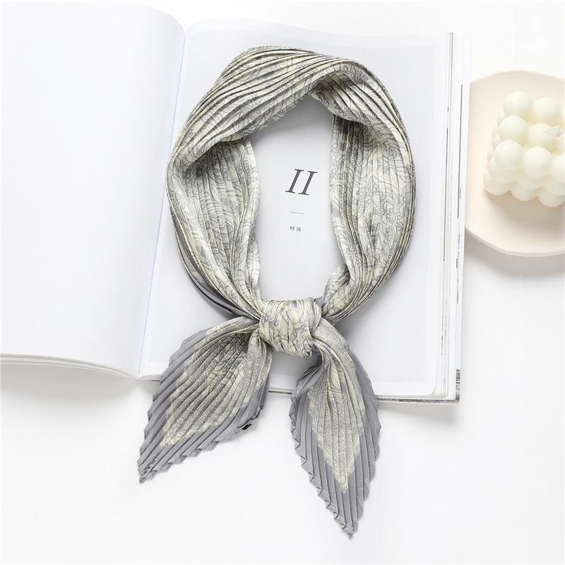 New plaid silk scarf European and American temperament scarf simulation silk spring summer decorative scarf professional silk scarf crumpled square sc
