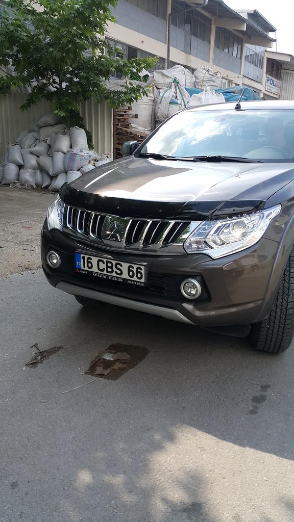Дефлектор капота (2015-2019, EuroCap) для Mitsubishi L200