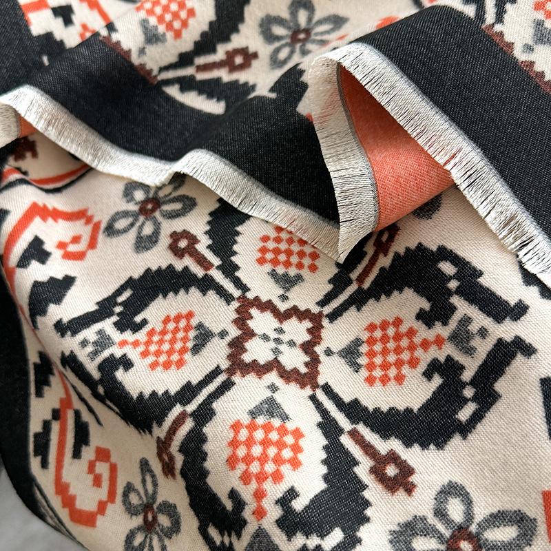 National Style Retro Printing Imitation Cashmere Scarf Women'S Winter Warm Shawl With Fashion Scarf