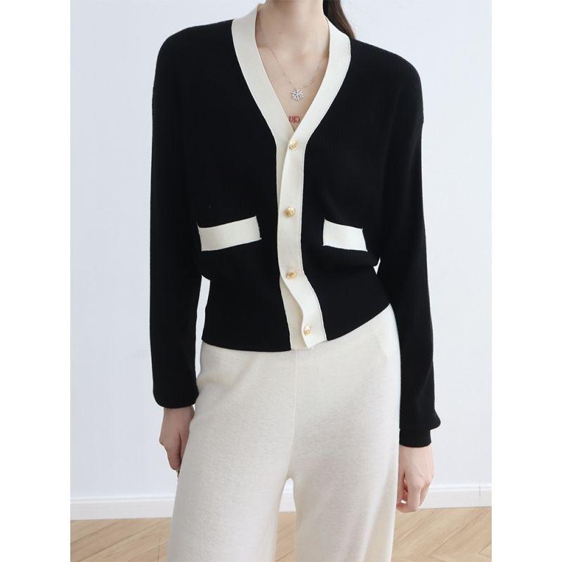 Spring and Autumn Women's Cardigan Sweater Loose V-neck Sweater Knitted Sweater