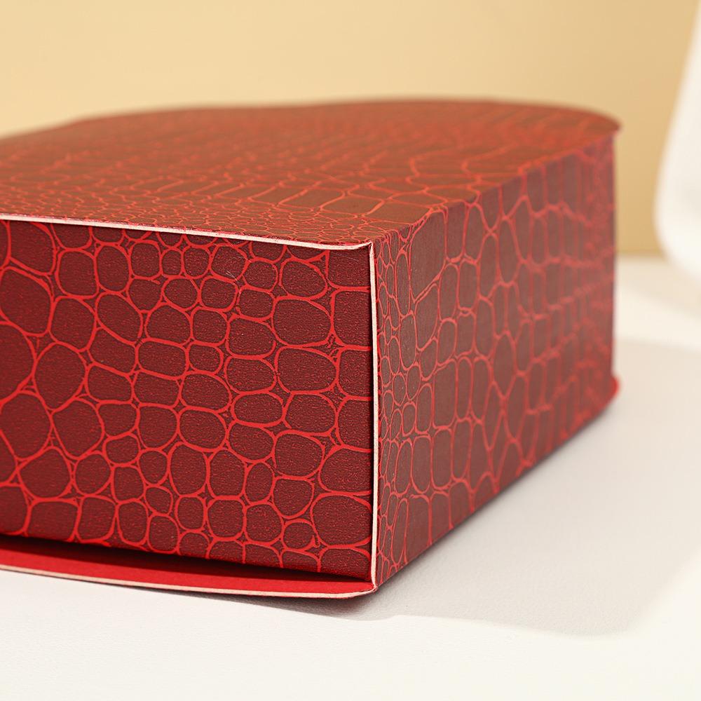 2pcs Heart Shaped Handle Gift Boxes Paper Treat Boxes Cardboard Boxes with Lid Bridesmaid Box Ornaments Gift Boxes Party Favor Boxes Storage Box