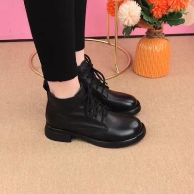 Мягкая подошва износостойкие и нескользящие новые осенне-зимние короткие ботинки, бархатные теплые на плоской подошве женские универсальные модные ботинки женские